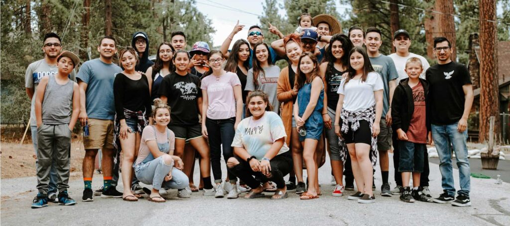 parsonas-diferentes-razas-culturas-arraigo-social-España